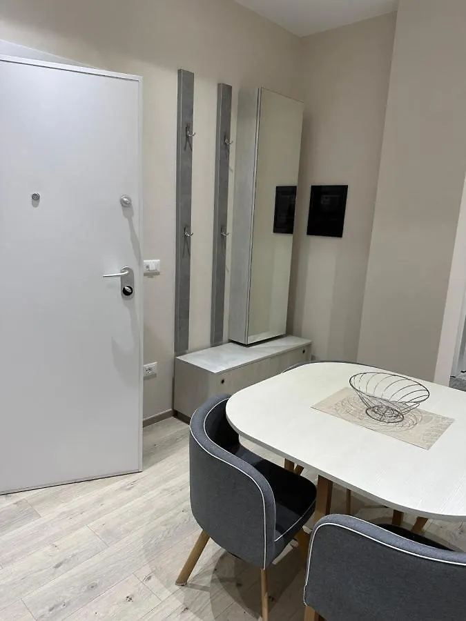 Brilant Apartament Tirana Apartment