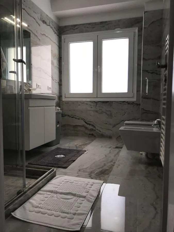 Brilant Apartament Tirana 0*,  Albania