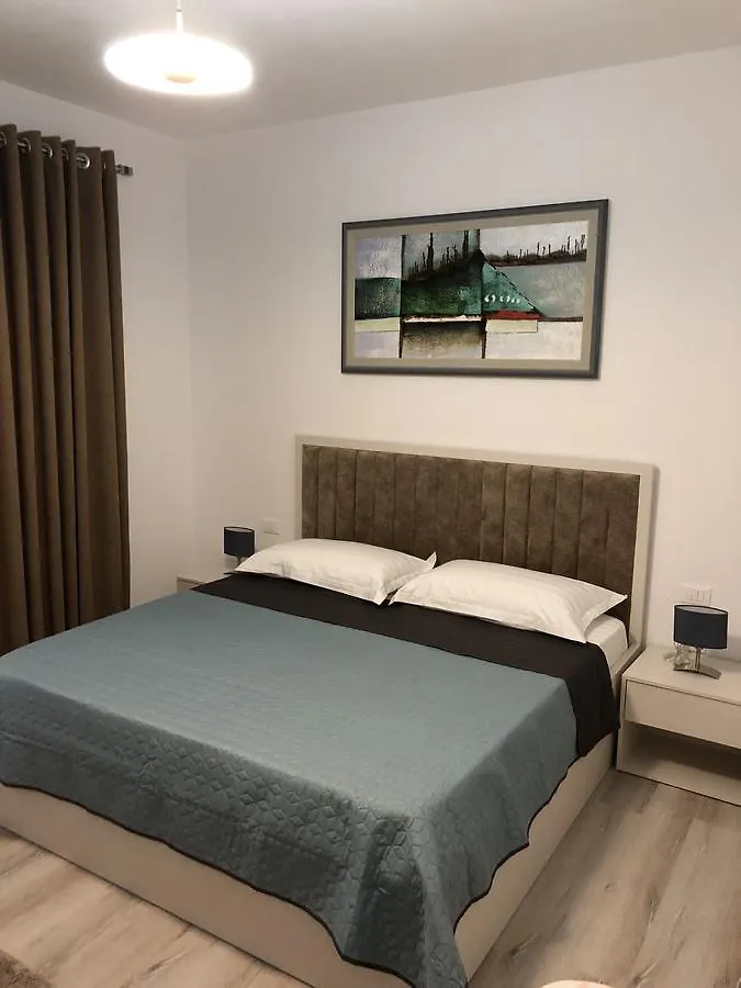 Brilant Apartament Tiran 0*,  Arnavutluk